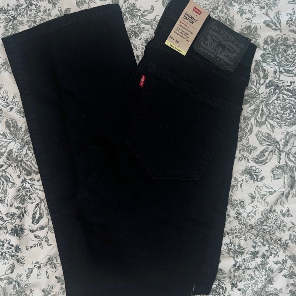 NWT Levi's Men's Skinny Jeans in Jet Black - Picture 4 of 7